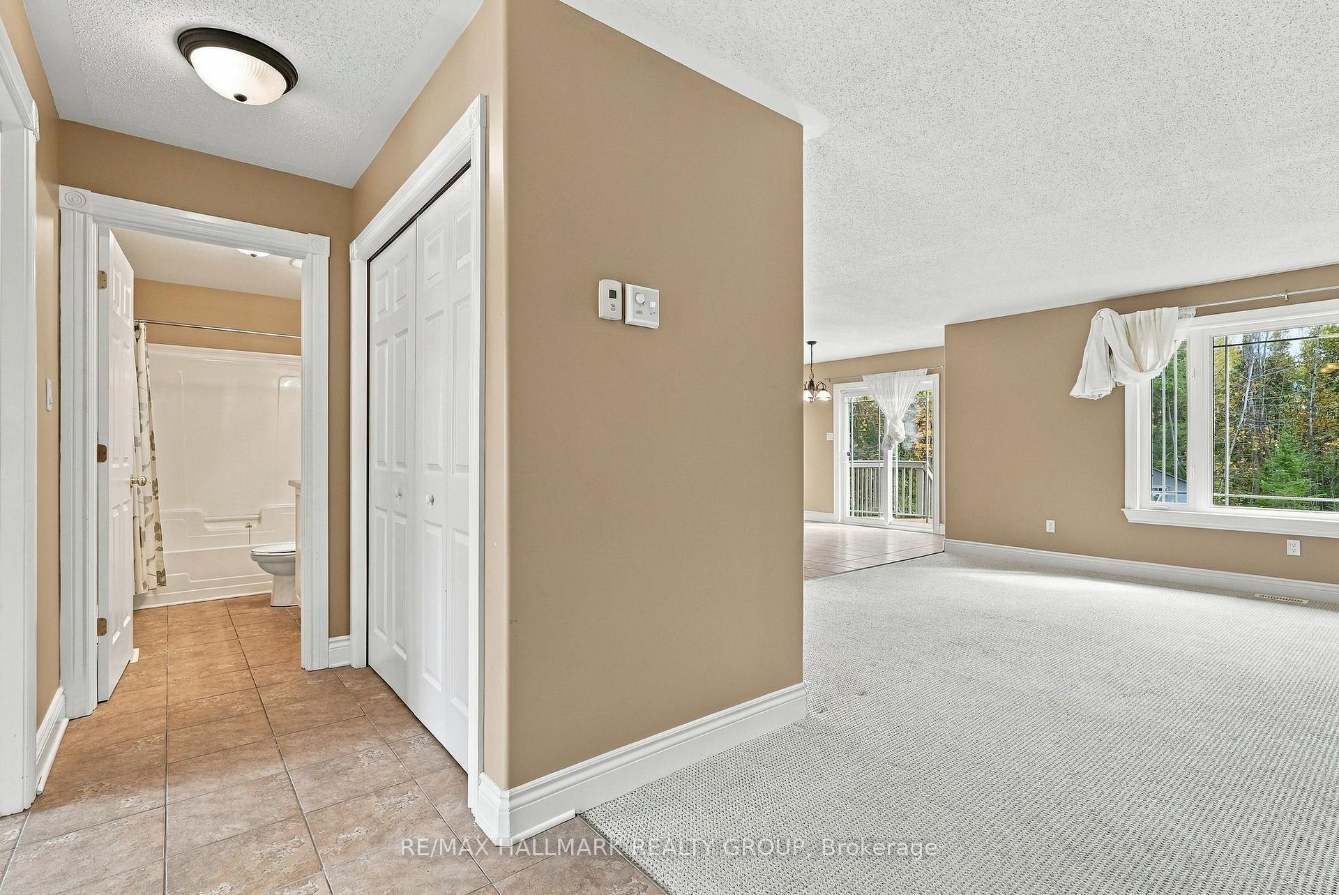 Photo 5 of 12 Red Oak Drive, North Grenville, North Grenville Twp (Kemptville South) — HOMEH