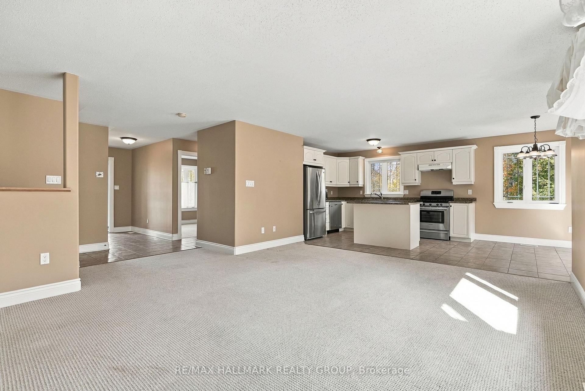 Photo 6 of 12 Red Oak Drive, North Grenville, North Grenville Twp (Kemptville South) — HOMEH