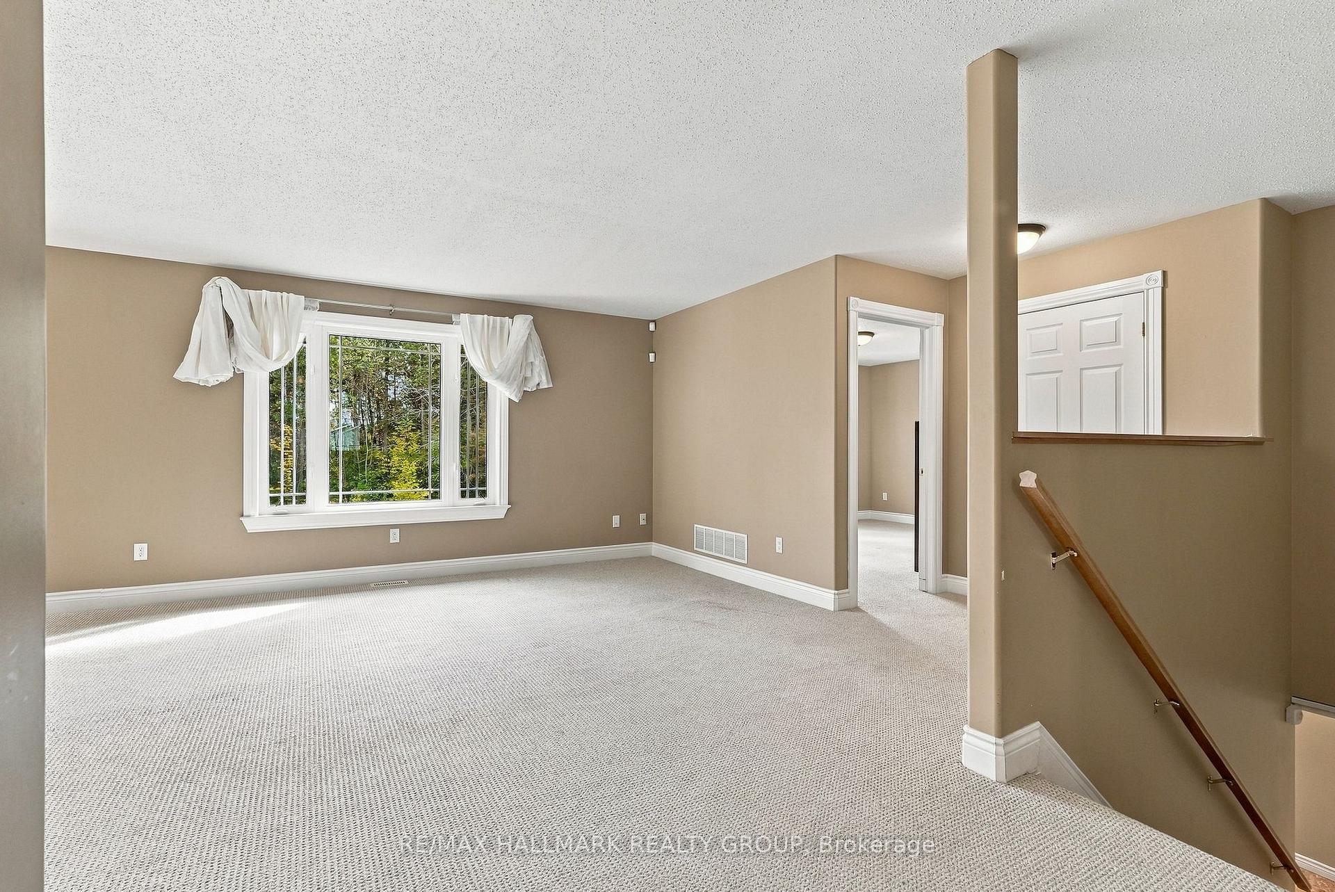 Photo 18 of 12 Red Oak Drive, North Grenville, North Grenville Twp (Kemptville South) — HOMEH