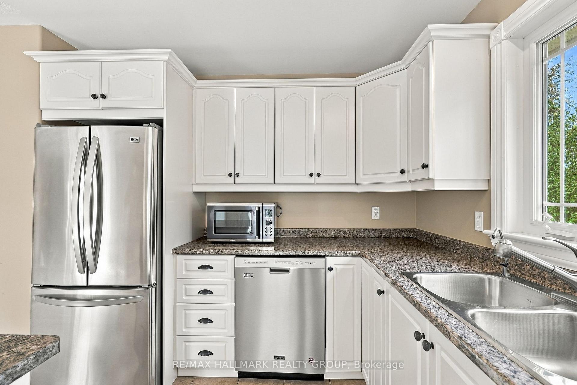 Photo 20 of 12 Red Oak Drive, North Grenville, North Grenville Twp (Kemptville South) — HOMEH