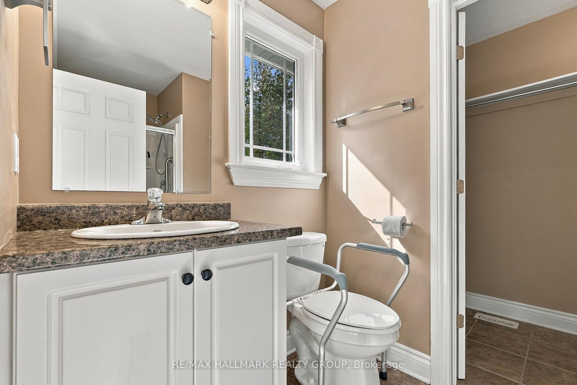Photo 22 of 12 Red Oak Drive, North Grenville, North Grenville Twp (Kemptville South) — HOMEH