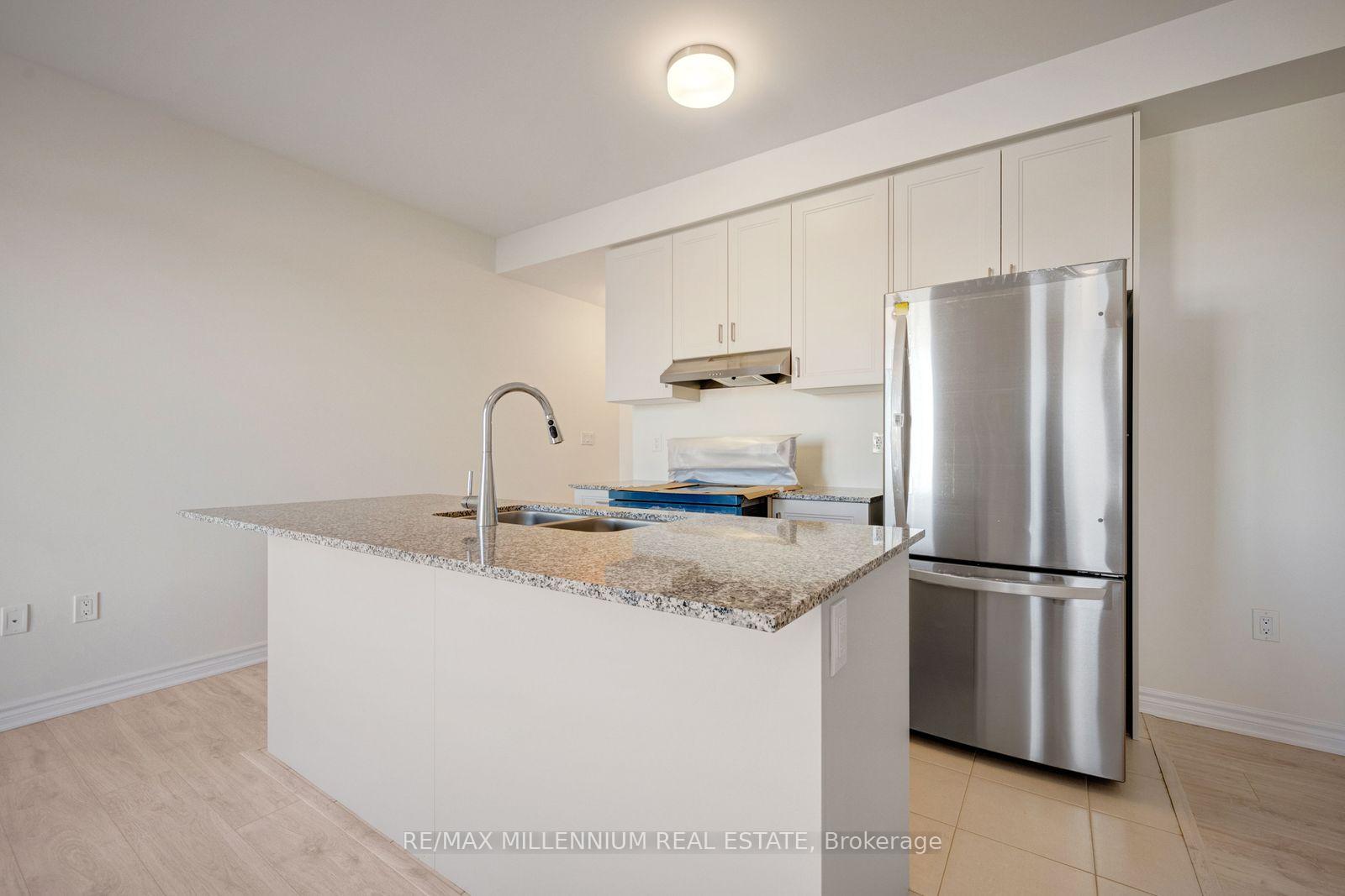 Photo 7 of Unit Main, 10 Thornbird Crescent, Brampton, Northwest Brampton — HOMEH