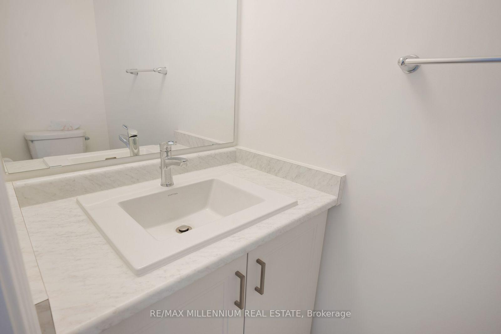 Photo 11 of Unit Main, 10 Thornbird Crescent, Brampton, Northwest Brampton — HOMEH