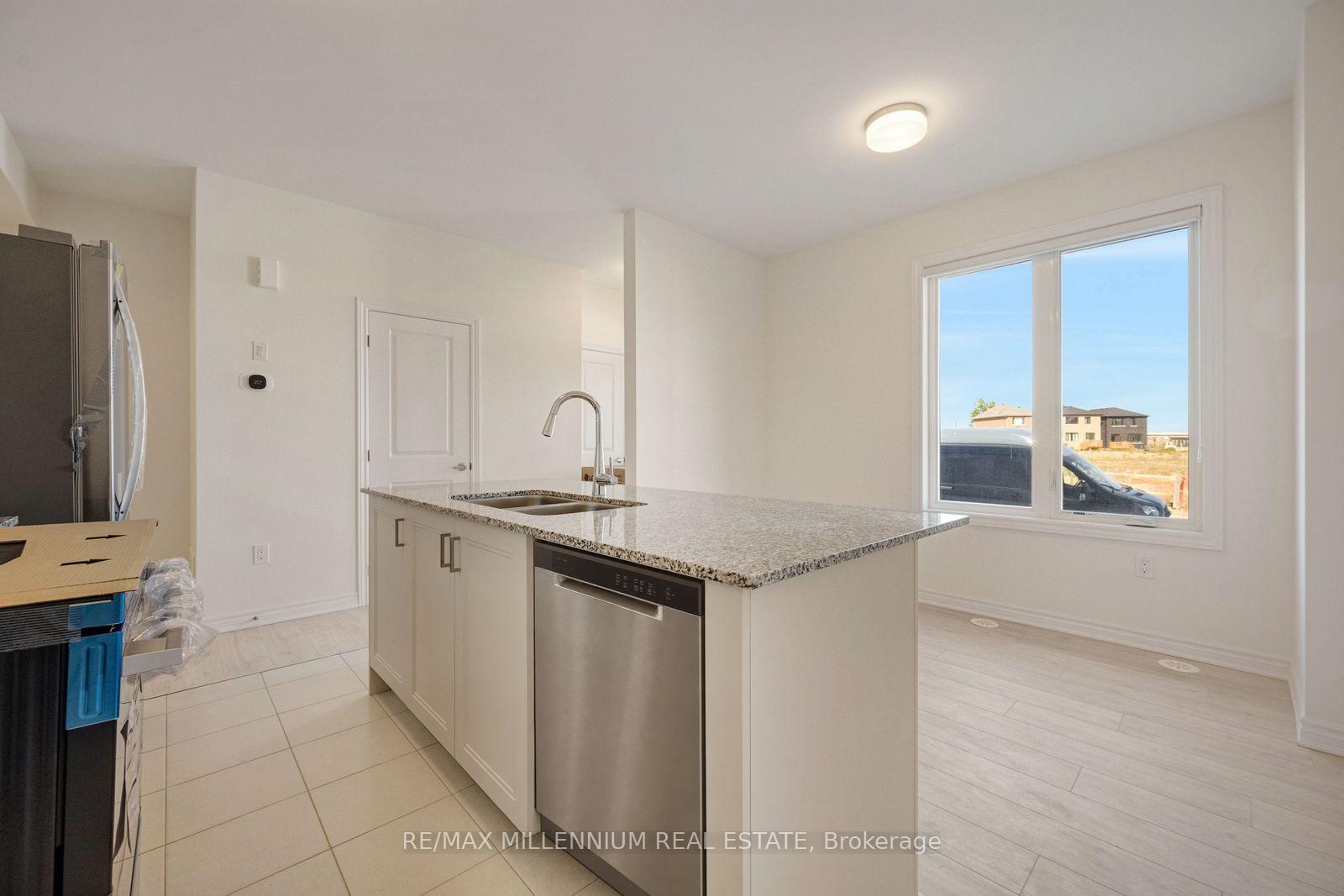 Photo 15 of Unit Main, 10 Thornbird Crescent, Brampton, Northwest Brampton — HOMEH