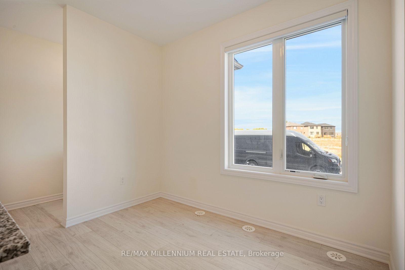 Photo 17 of Unit Main, 10 Thornbird Crescent, Brampton, Northwest Brampton — HOMEH