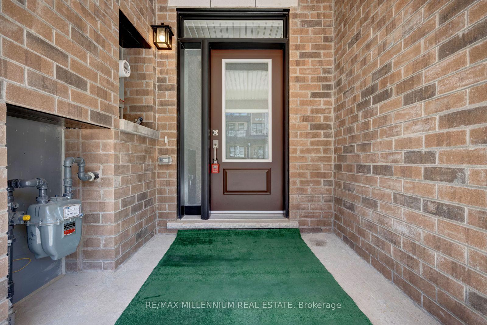 Photo 36 of Unit Main, 10 Thornbird Crescent, Brampton, Northwest Brampton — HOMEH