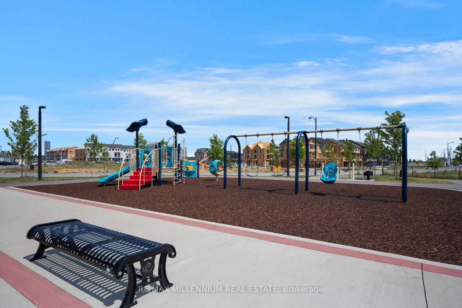 Photo 42 of Unit Main, 10 Thornbird Crescent, Brampton, Northwest Brampton — HOMEH