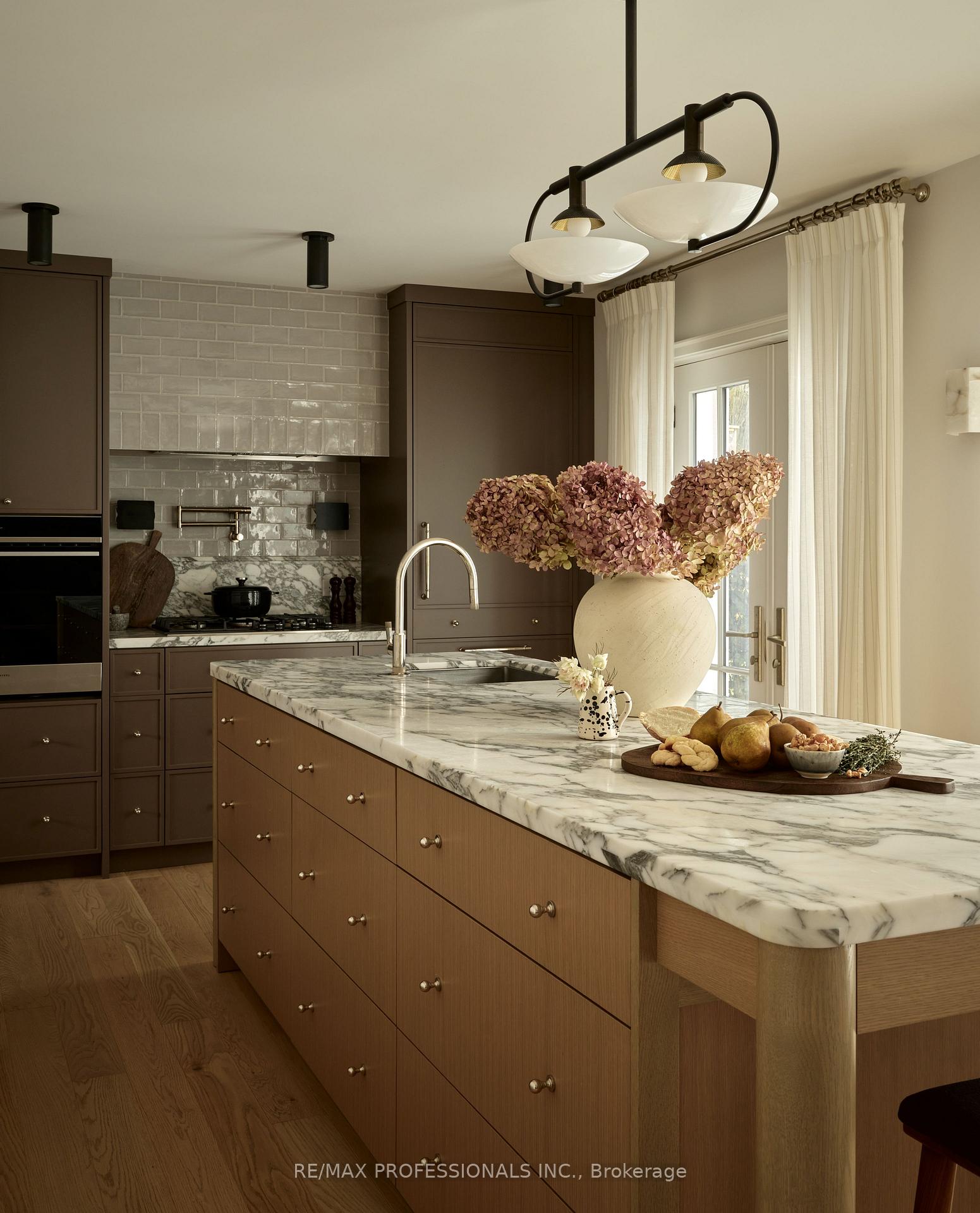 Photo 41 of 8 Glenn Murray Drive, Etobicoke, Stonegate-Queensway — HOMEH