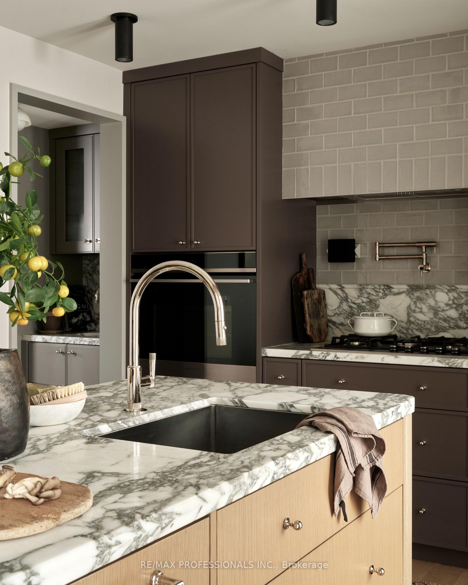 Photo 44 of 8 Glenn Murray Drive, Etobicoke, Stonegate-Queensway — HOMEH