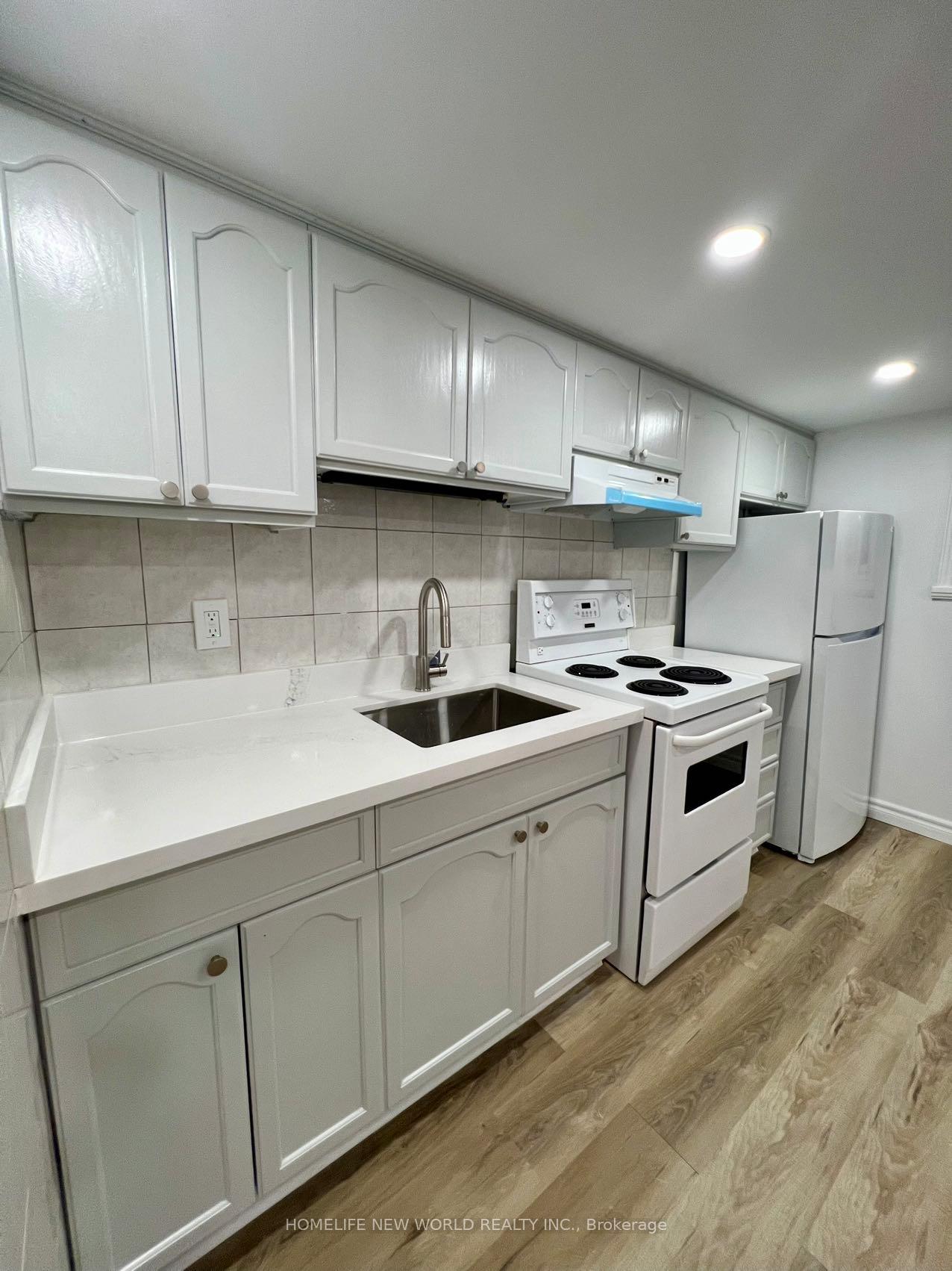 Photo 5 of Unit Bsm, 354 Kane Avenue, Toronto, Keelesdale-Eglinton West — HOMEH