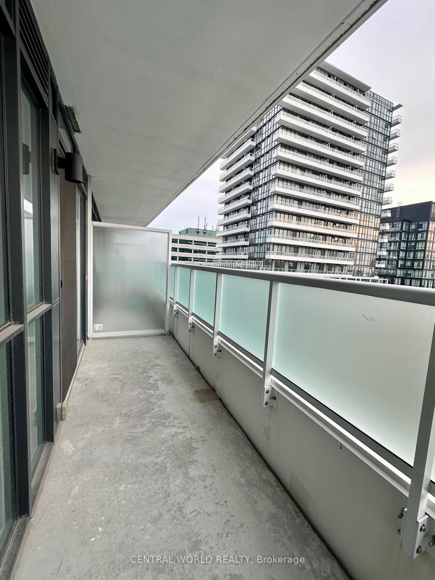Photo 4 of Unit 611, 188 Fairview Mall Drive, North York, Don Valley Village — HOMEH