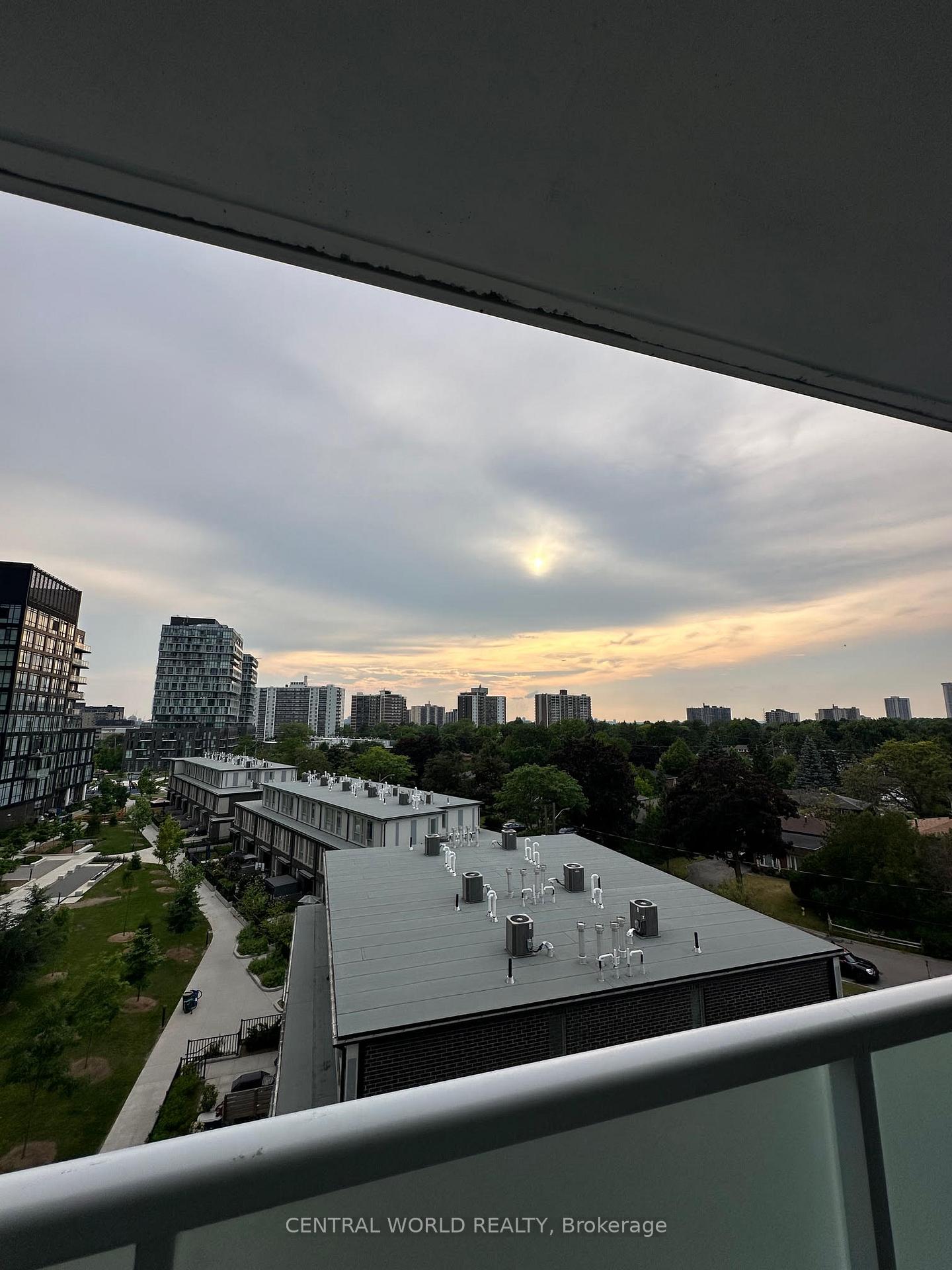 Photo 8 of Unit 611, 188 Fairview Mall Drive, North York, Don Valley Village — HOMEH
