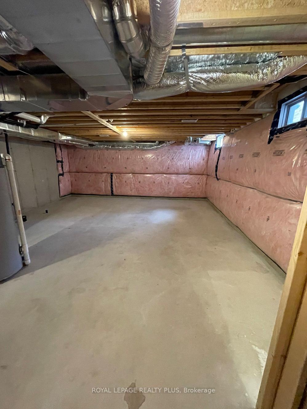 Photo 16 of 12 Pagebrook Crescent, Hamilton, Stoney Creek Mountain — HOMEH