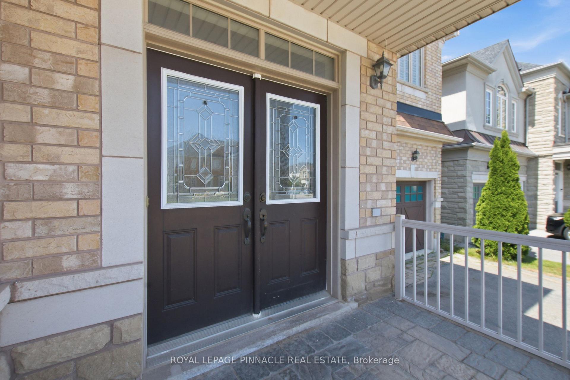 Photo 3 of 4713 Thomas Alton Boulevard, Burlington, Alton — HOMEH
