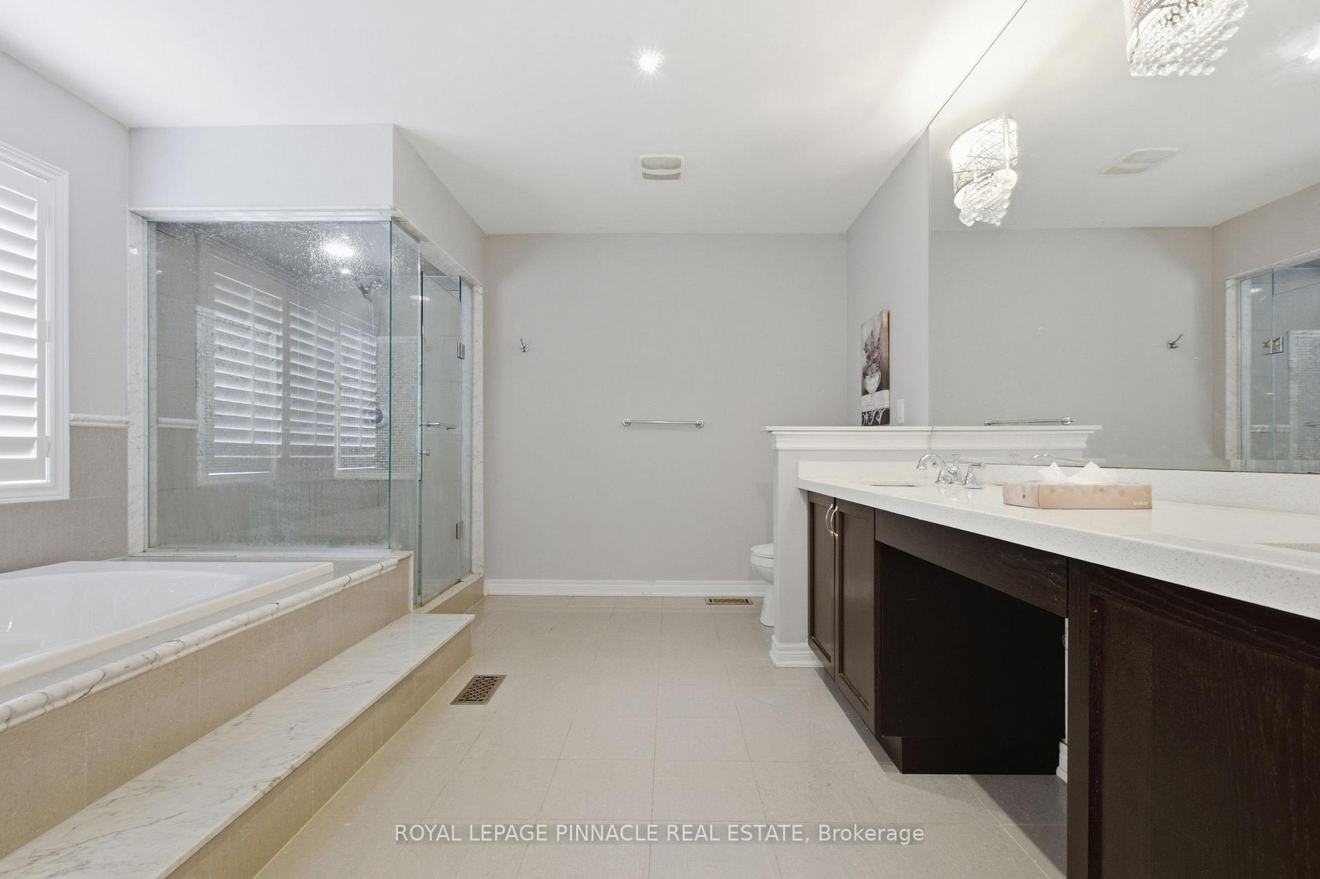Photo 16 of 4713 Thomas Alton Boulevard, Burlington, Alton — HOMEH
