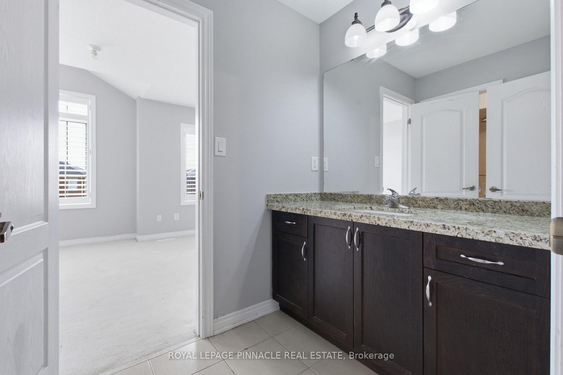 Photo 19 of 4713 Thomas Alton Boulevard, Burlington, Alton — HOMEH