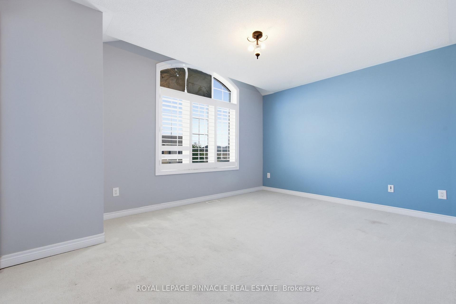 Photo 22 of 4713 Thomas Alton Boulevard, Burlington, Alton — HOMEH