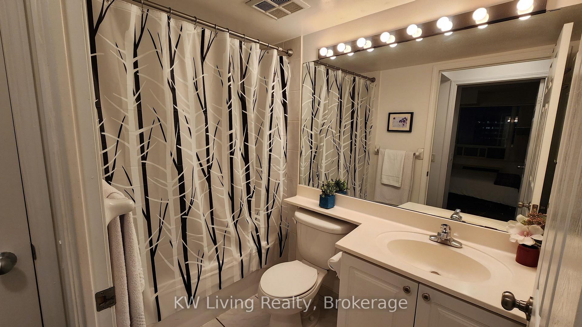 Photo 8 of Unit 1601, 155 Beecroft Road, North York, Lansing-Westgate — HOMEH