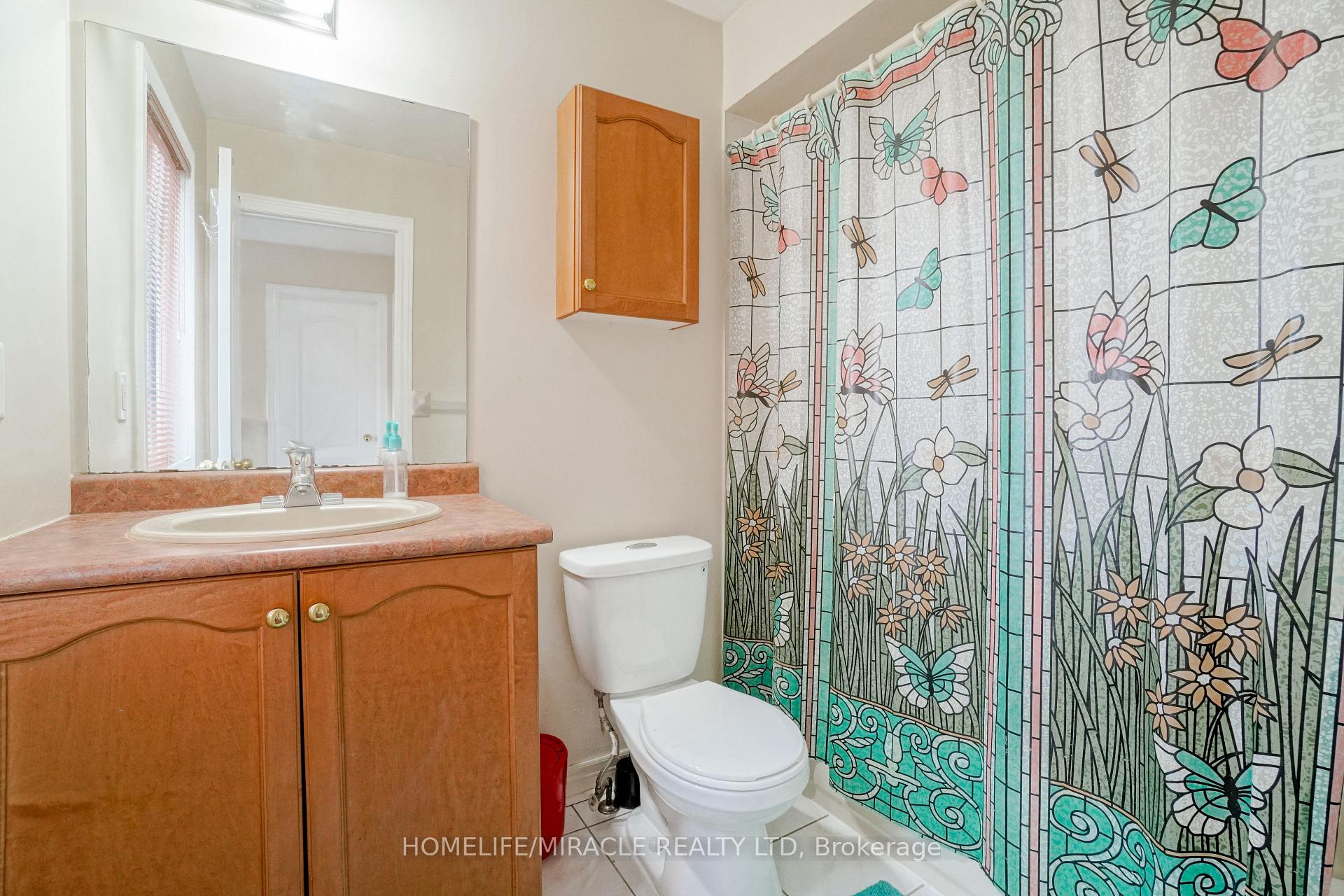 Photo 22 of 824 Khan Crescent, Mississauga, East Credit — HOMEH