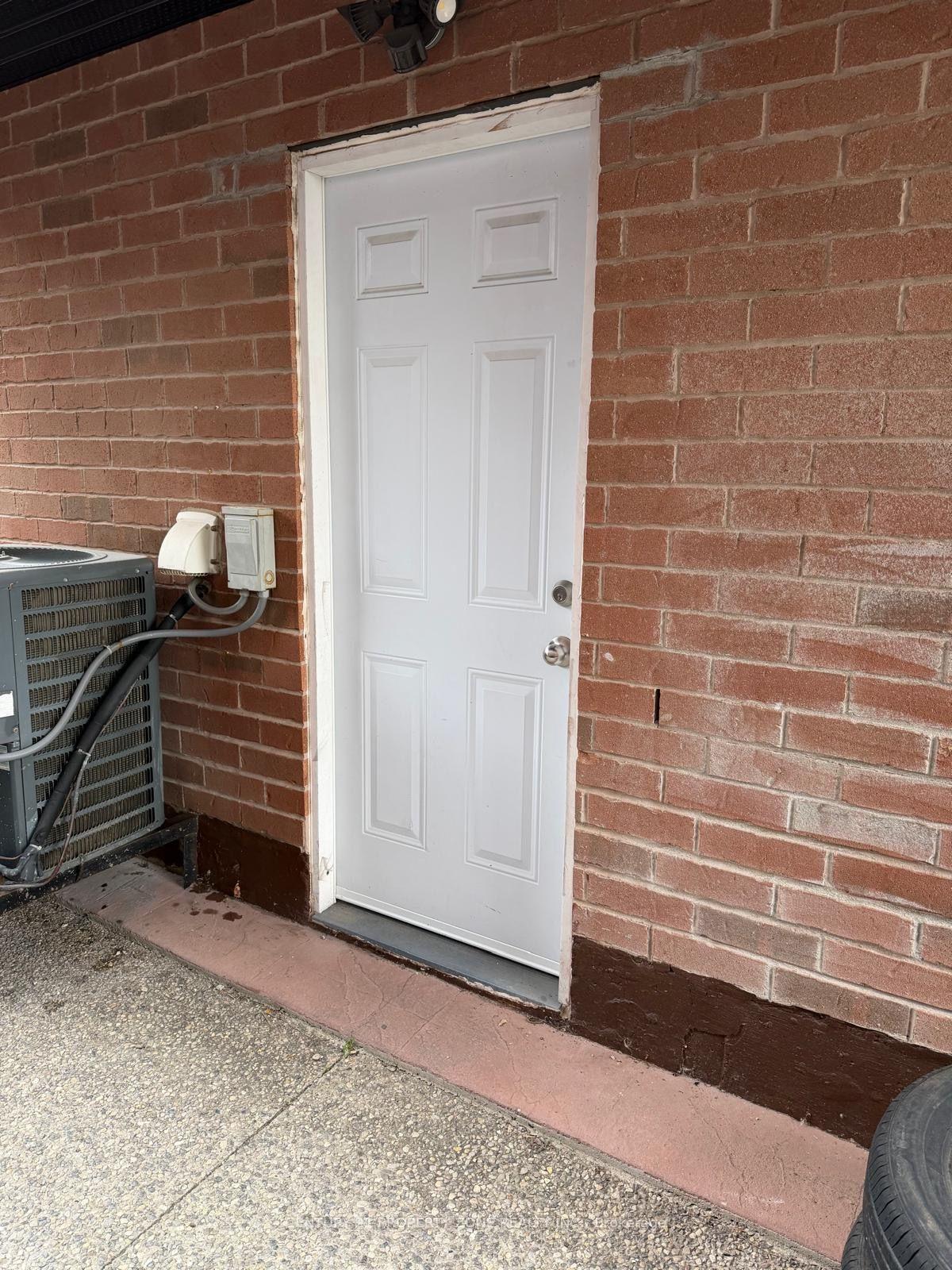 Photo 3 of 36 Keirstead Trail, Brampton, Sandringham-Wellington — HOMEH