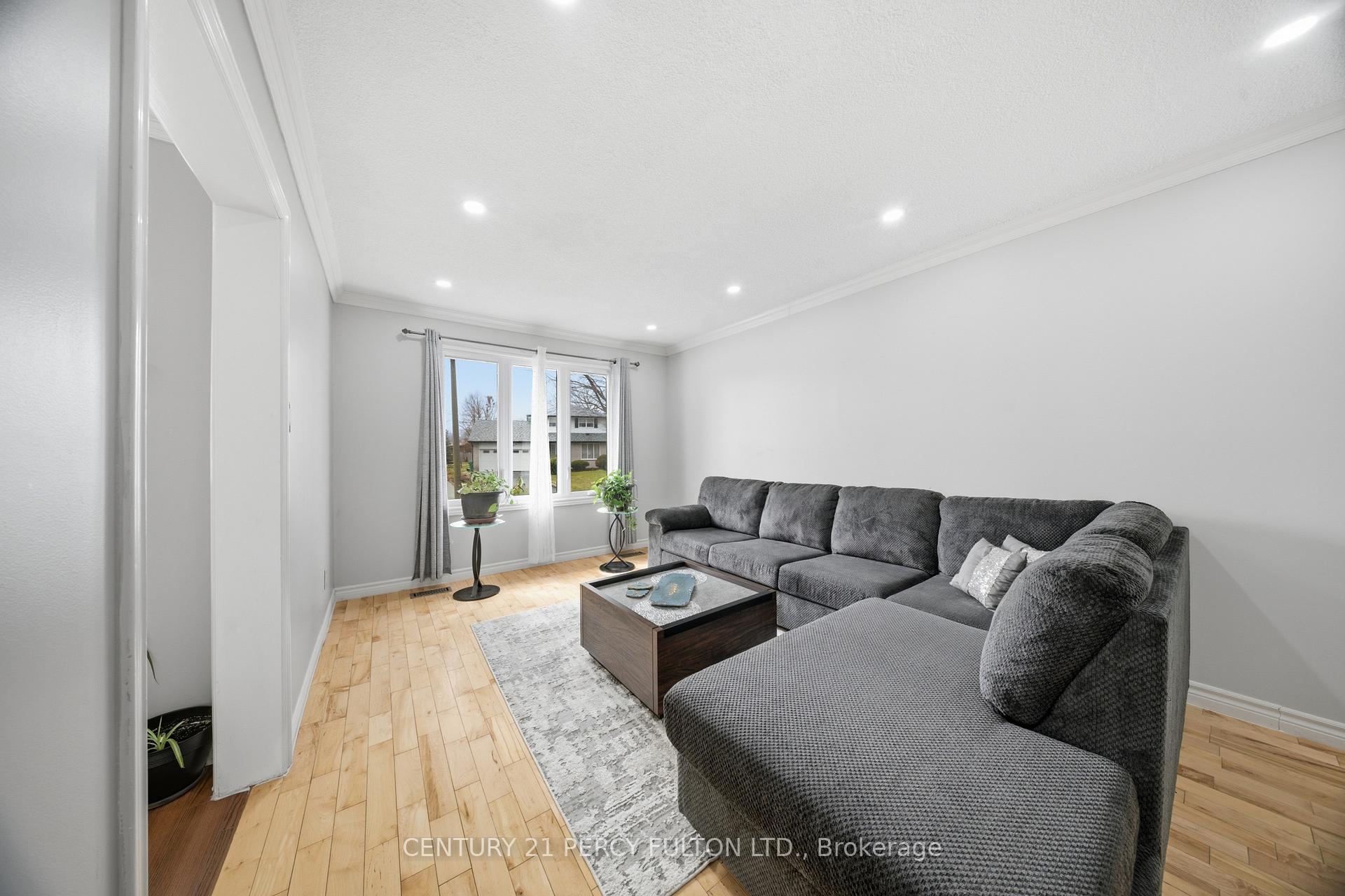 Photo 5 of 1853 Mapleridge Drive, Peterborough, Monaghan Ward 2 — HOMEH