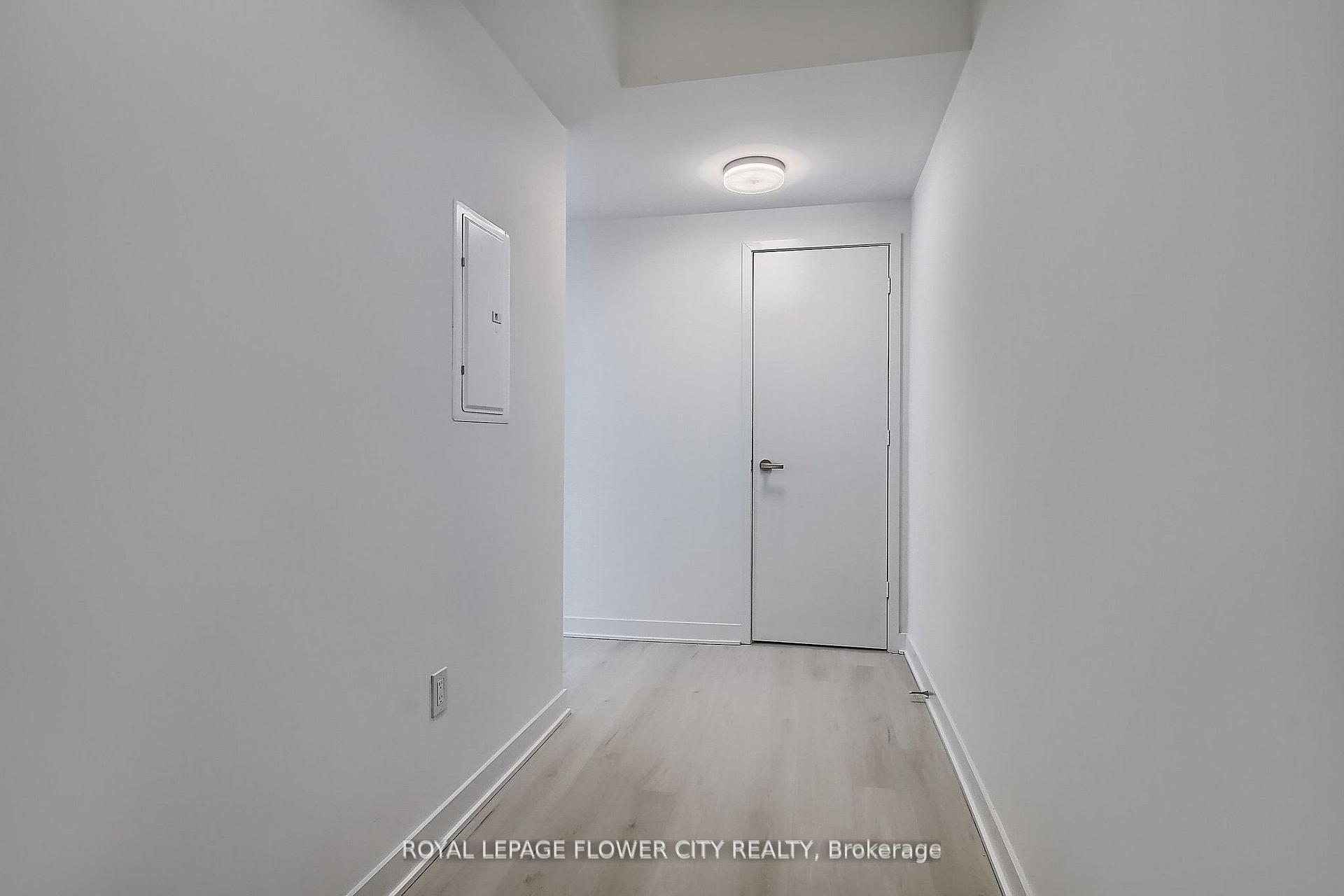 Photo 11 of Unit 5704, 3900 Confedration Parkway, Mississauga, City Centre — HOMEH