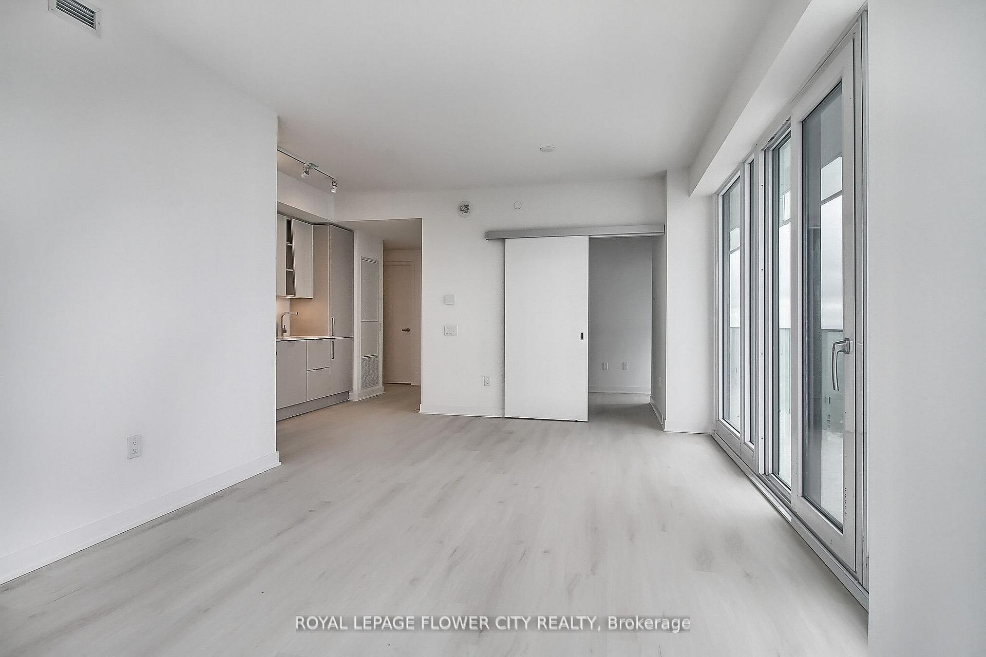 Photo 24 of Unit 5704, 3900 Confedration Parkway, Mississauga, City Centre — HOMEH