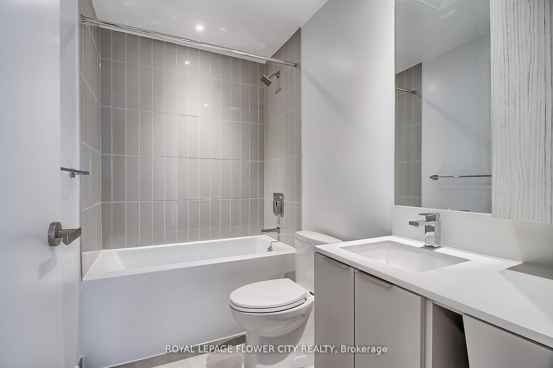 Photo 33 of Unit 5704, 3900 Confedration Parkway, Mississauga, City Centre — HOMEH