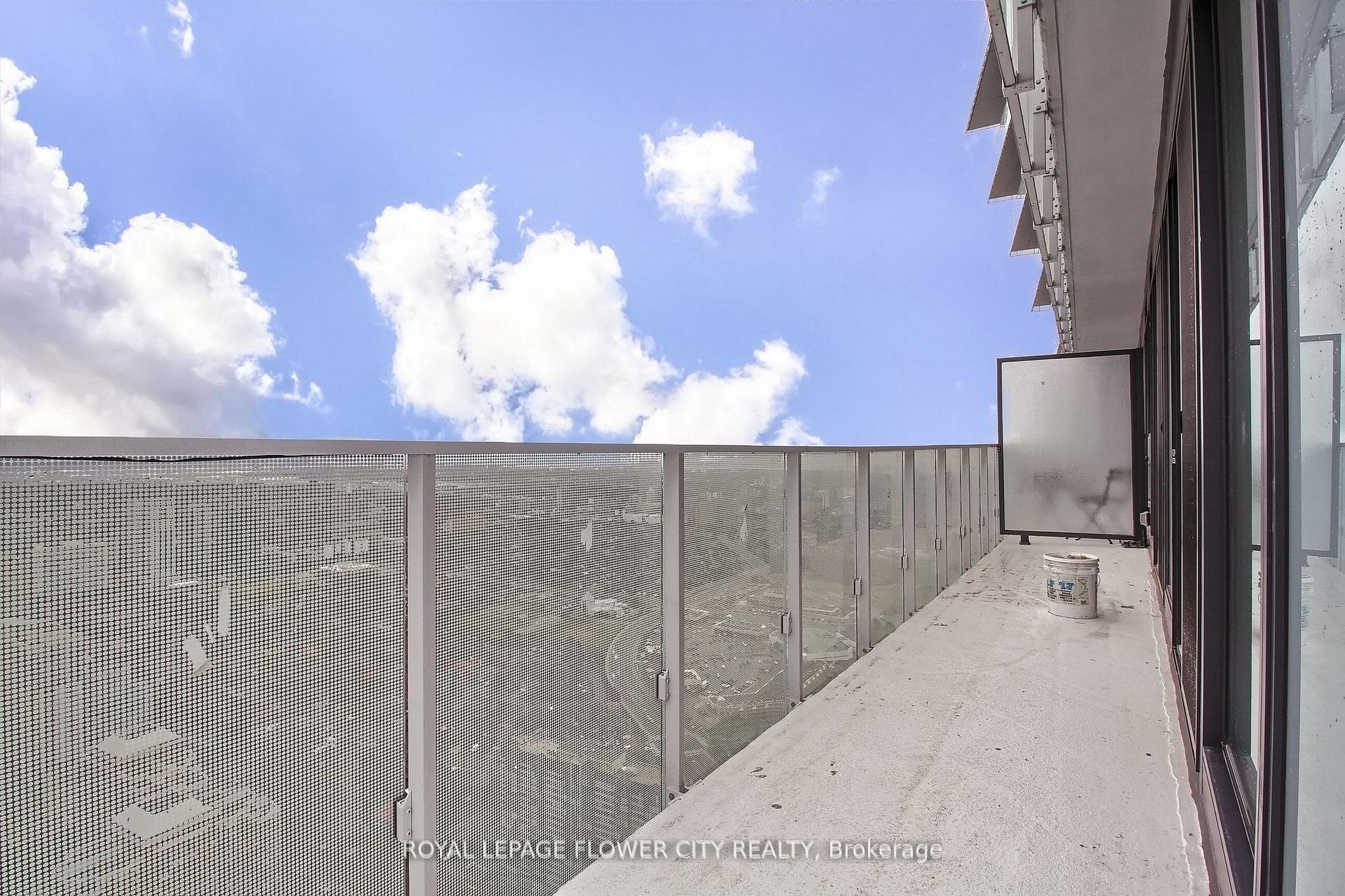 Photo 37 of Unit 5704, 3900 Confedration Parkway, Mississauga, City Centre — HOMEH