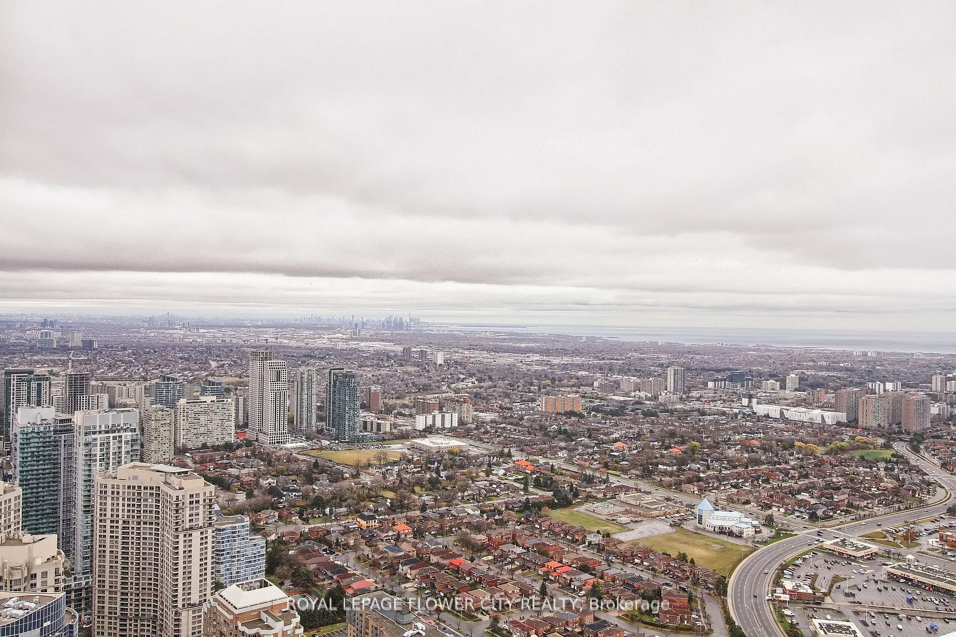 Photo 41 of Unit 5704, 3900 Confedration Parkway, Mississauga, City Centre — HOMEH