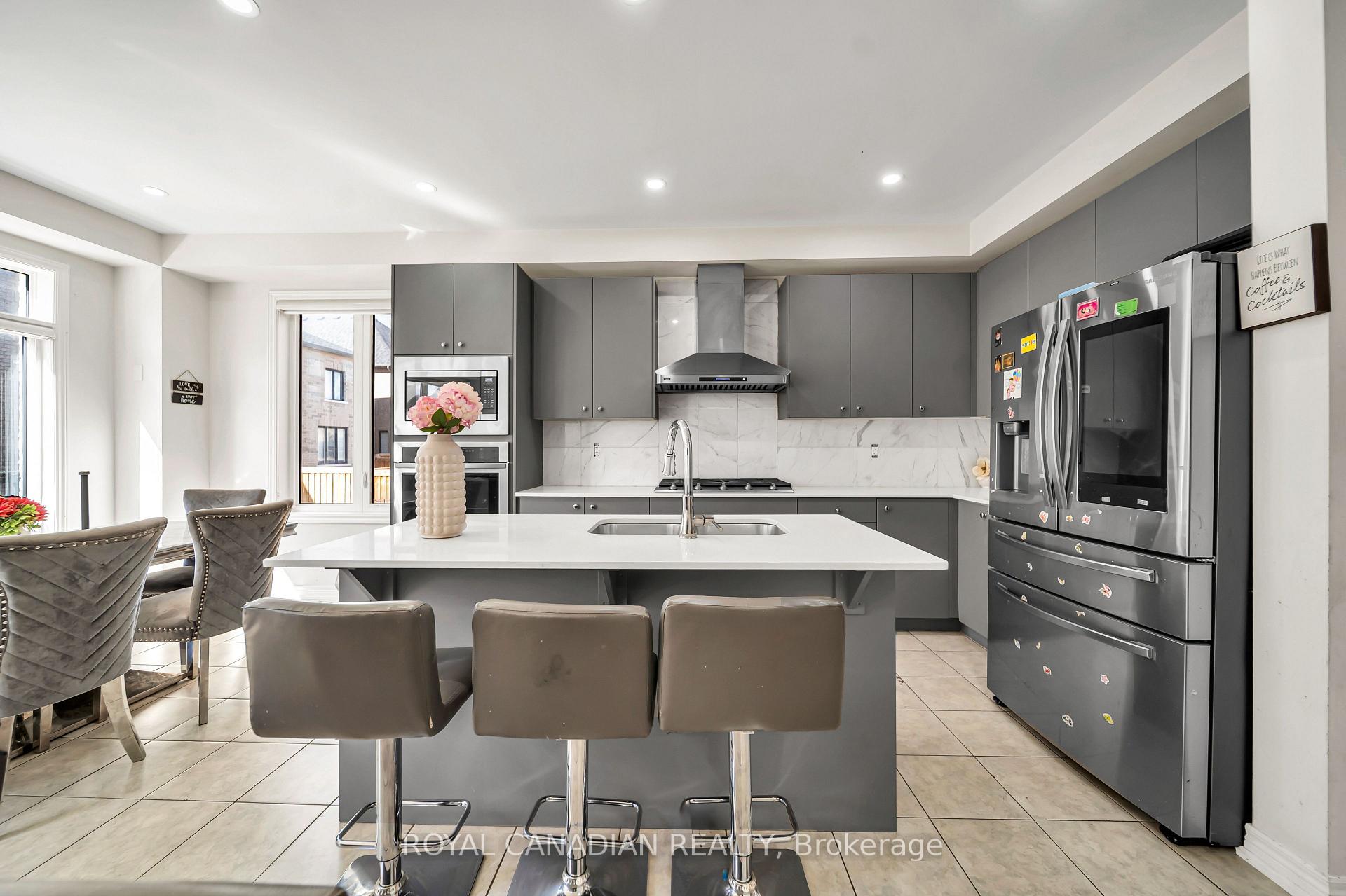 Photo 20 of 33 Bachelor Street, Brampton, Northwest Brampton — HOMEH