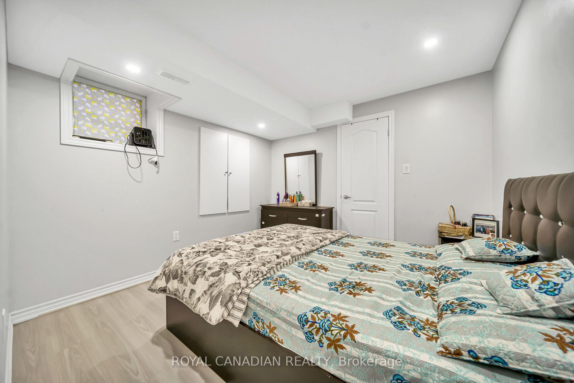 Photo 46 of 33 Bachelor Street, Brampton, Northwest Brampton — HOMEH