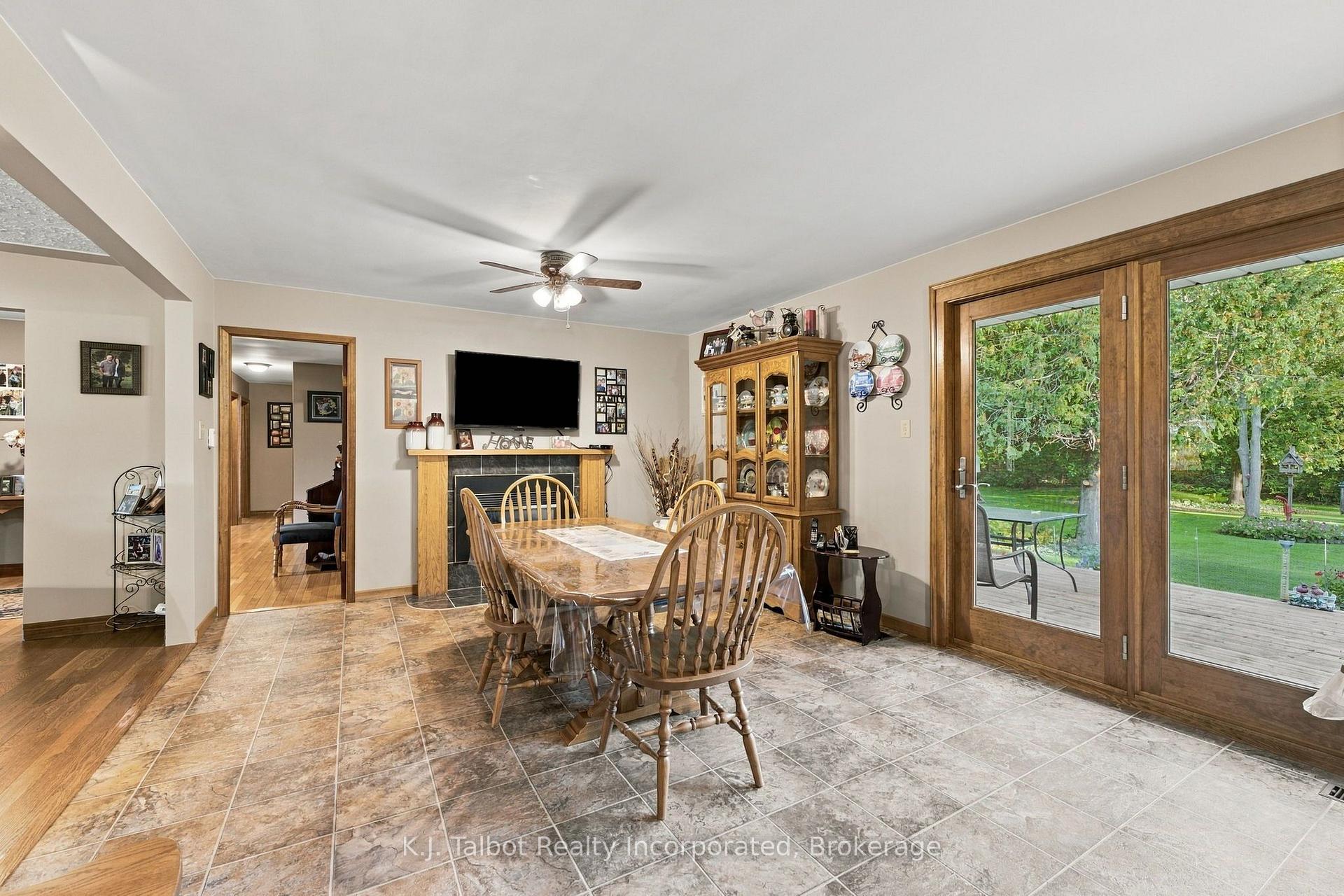 Photo 10 of 33696 Black's Point Road, Central Huron, Goderich — HOMEH