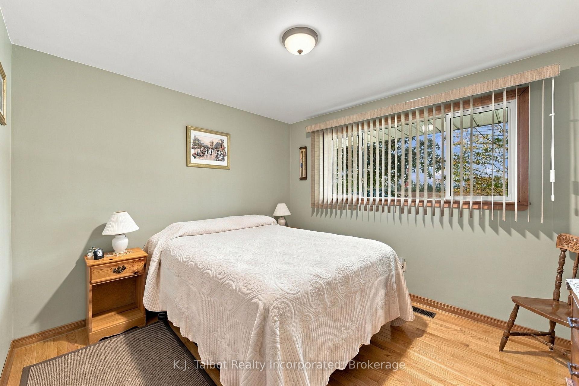 Photo 19 of 33696 Black's Point Road, Central Huron, Goderich — HOMEH