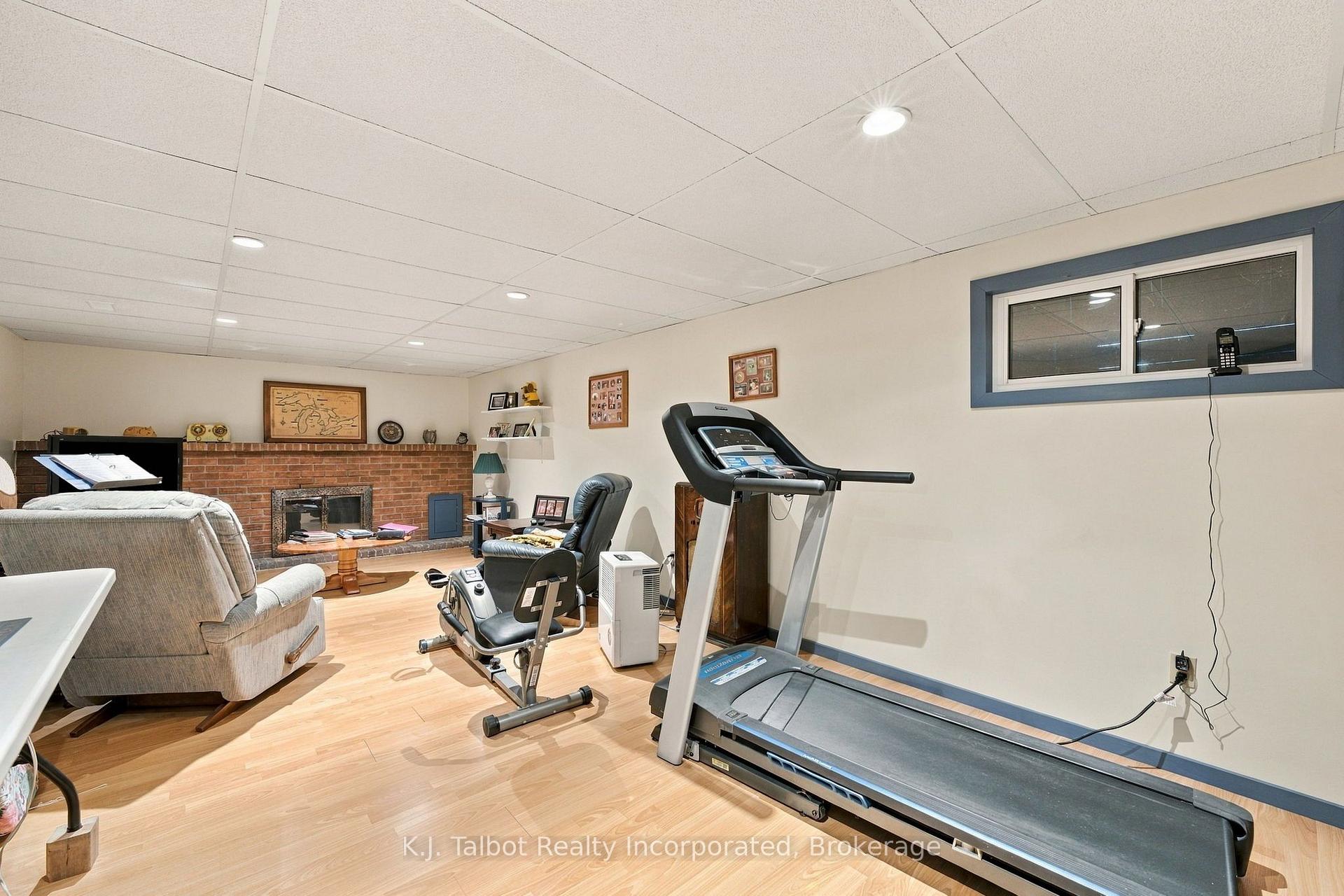 Photo 30 of 33696 Black's Point Road, Central Huron, Goderich — HOMEH