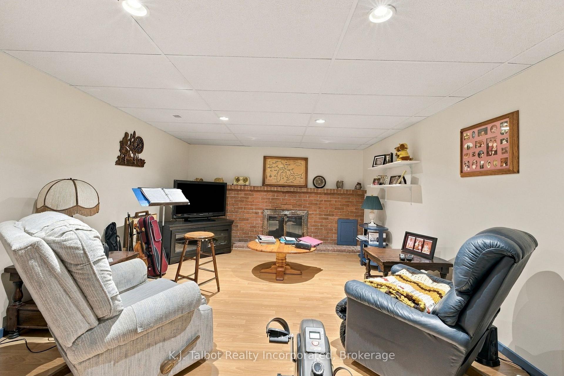 Photo 31 of 33696 Black's Point Road, Central Huron, Goderich — HOMEH