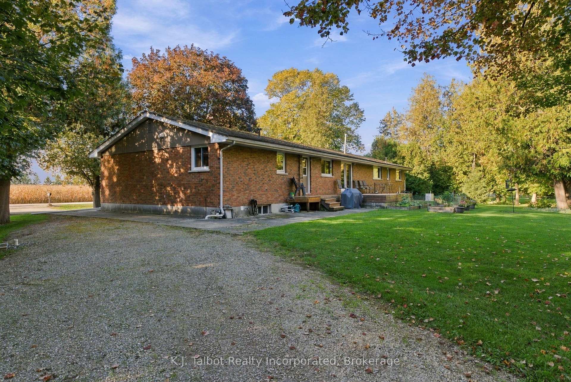 Photo 34 of 33696 Black's Point Road, Central Huron, Goderich — HOMEH