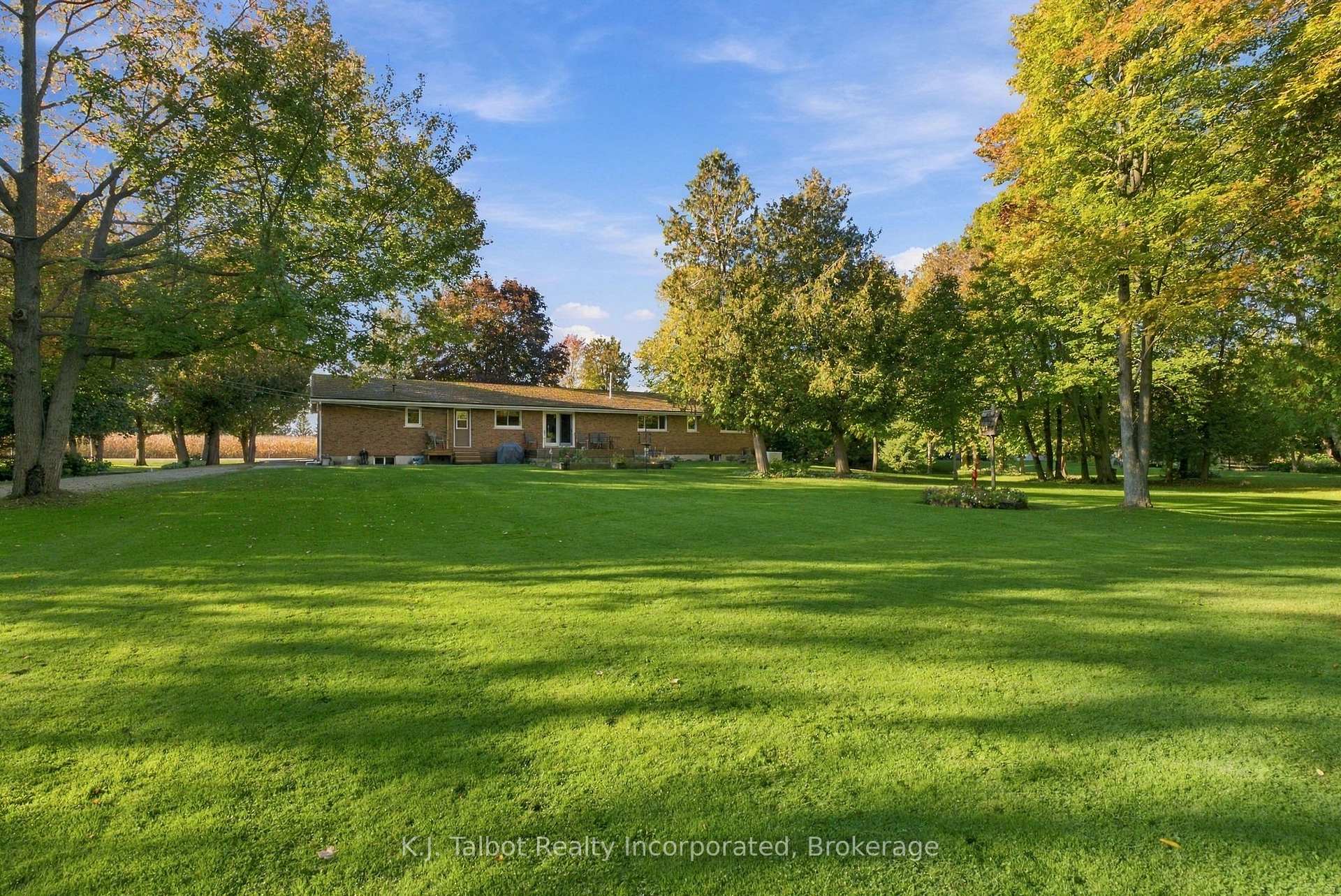 Photo 35 of 33696 Black's Point Road, Central Huron, Goderich — HOMEH