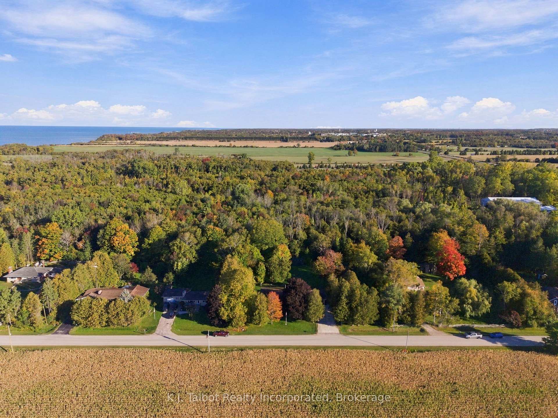Photo 39 of 33696 Black's Point Road, Central Huron, Goderich — HOMEH