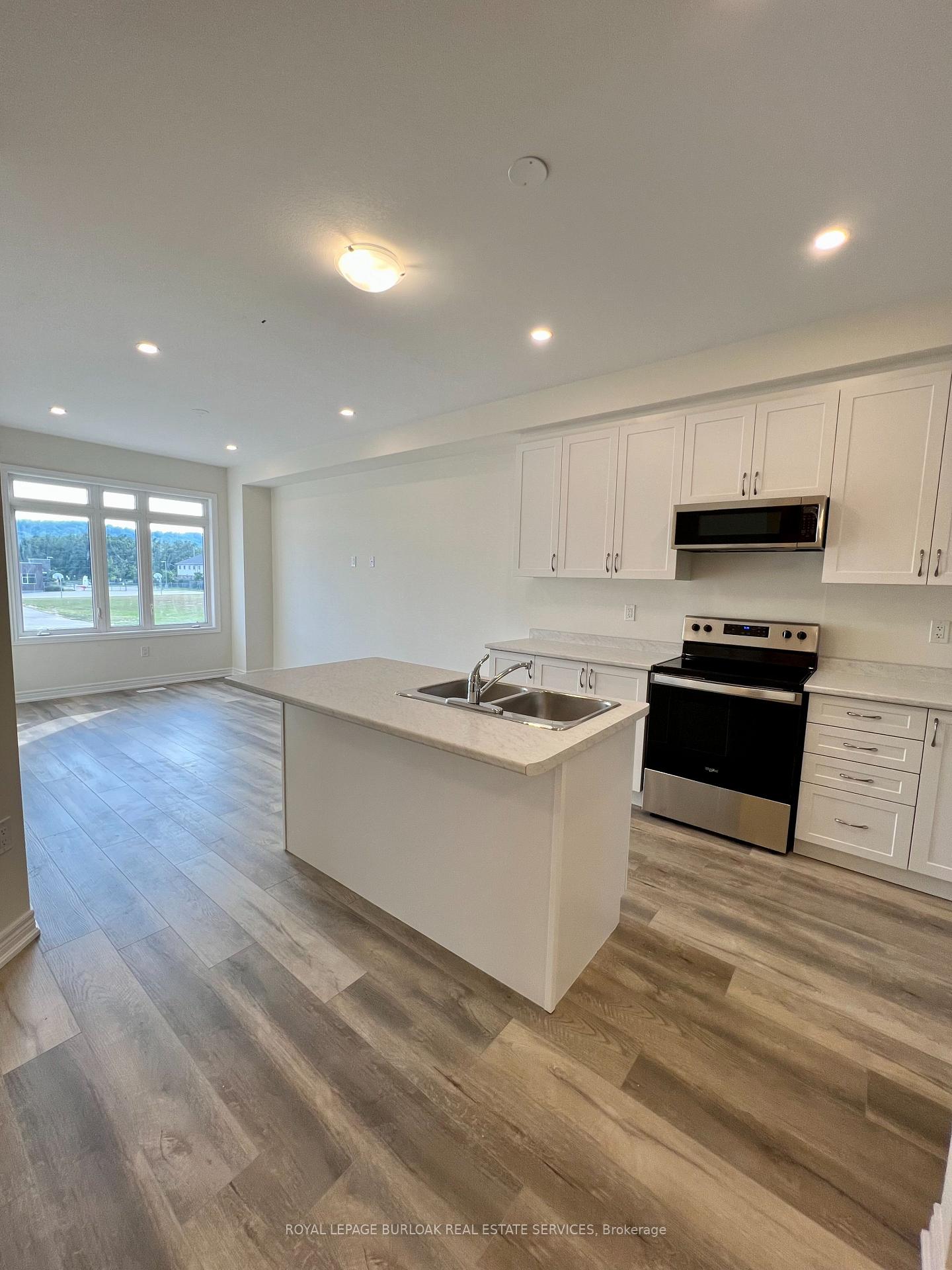 Photo 5 of Unit 7, 40 Zinfandel Drive, Hamilton, Fruitland — HOMEH