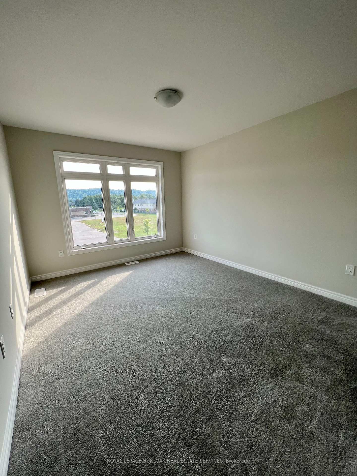 Photo 9 of Unit 7, 40 Zinfandel Drive, Hamilton, Fruitland — HOMEH