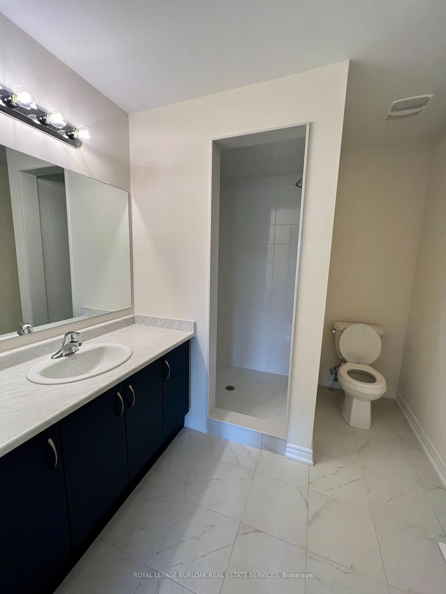 Photo 10 of Unit 7, 40 Zinfandel Drive, Hamilton, Fruitland — HOMEH