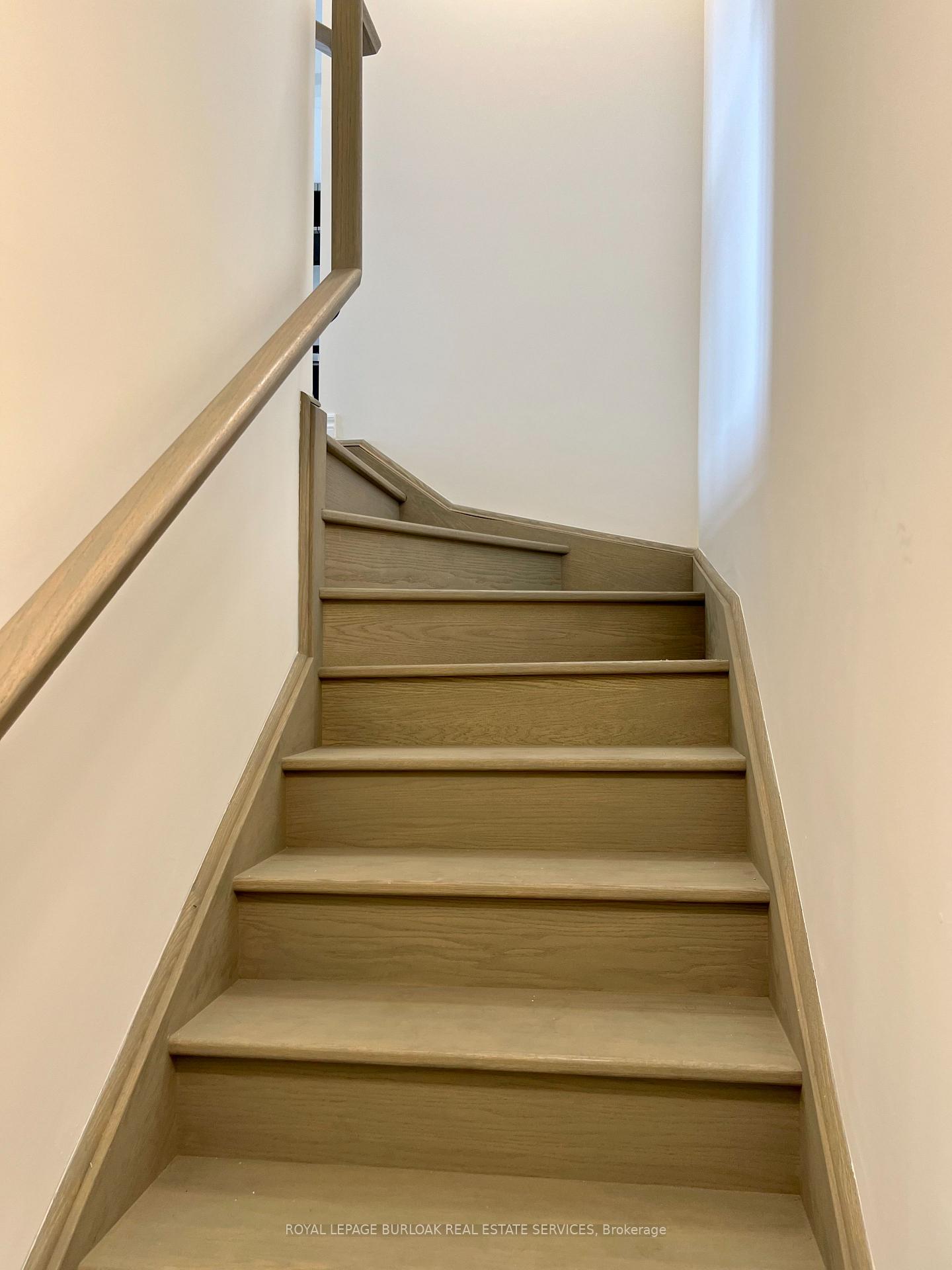 Photo 19 of Unit 7, 40 Zinfandel Drive, Hamilton, Fruitland — HOMEH