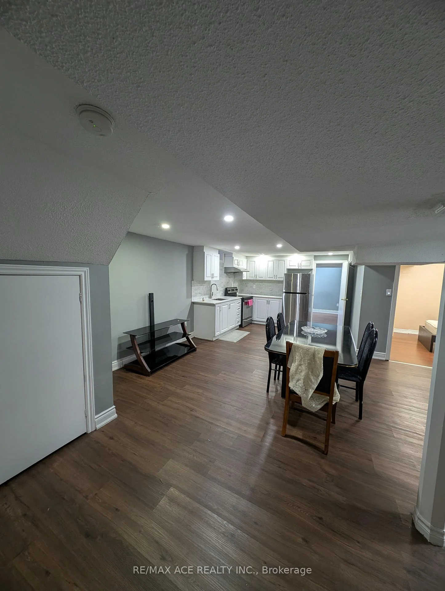 Photo 4 of 10 May Apple Terrace, Scarborough, West Hill — HOMEH