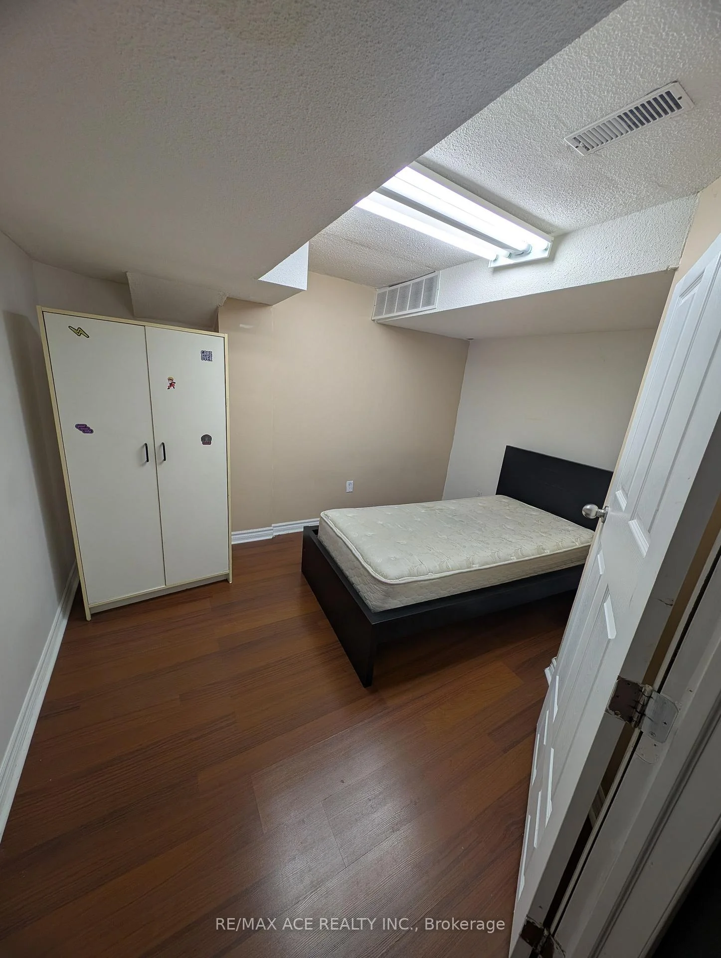 Photo 14 of 10 May Apple Terrace, Scarborough, West Hill — HOMEH