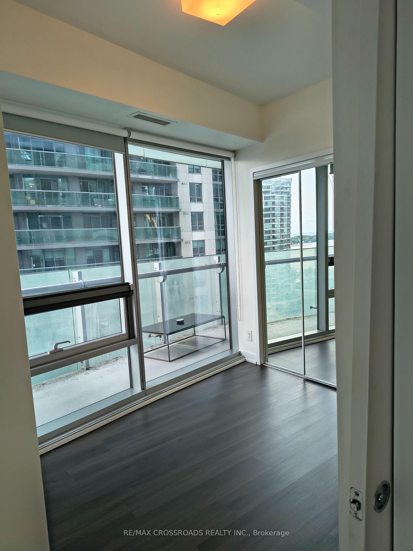 Photo 10 of Unit 1104, 12 York Street, Toronto, Waterfront Communities — HOMEH