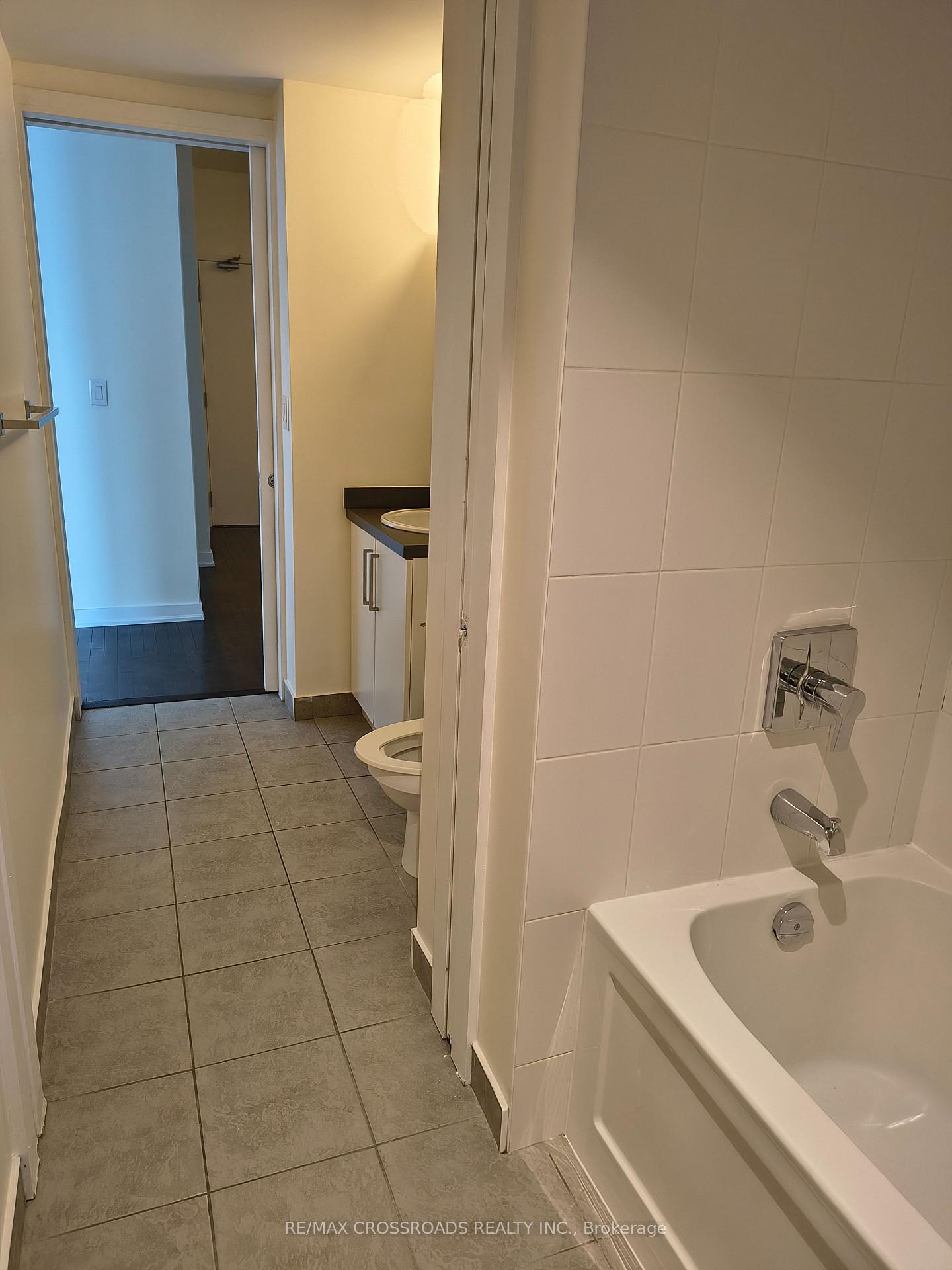 Photo 21 of Unit 1104, 12 York Street, Toronto, Waterfront Communities — HOMEH