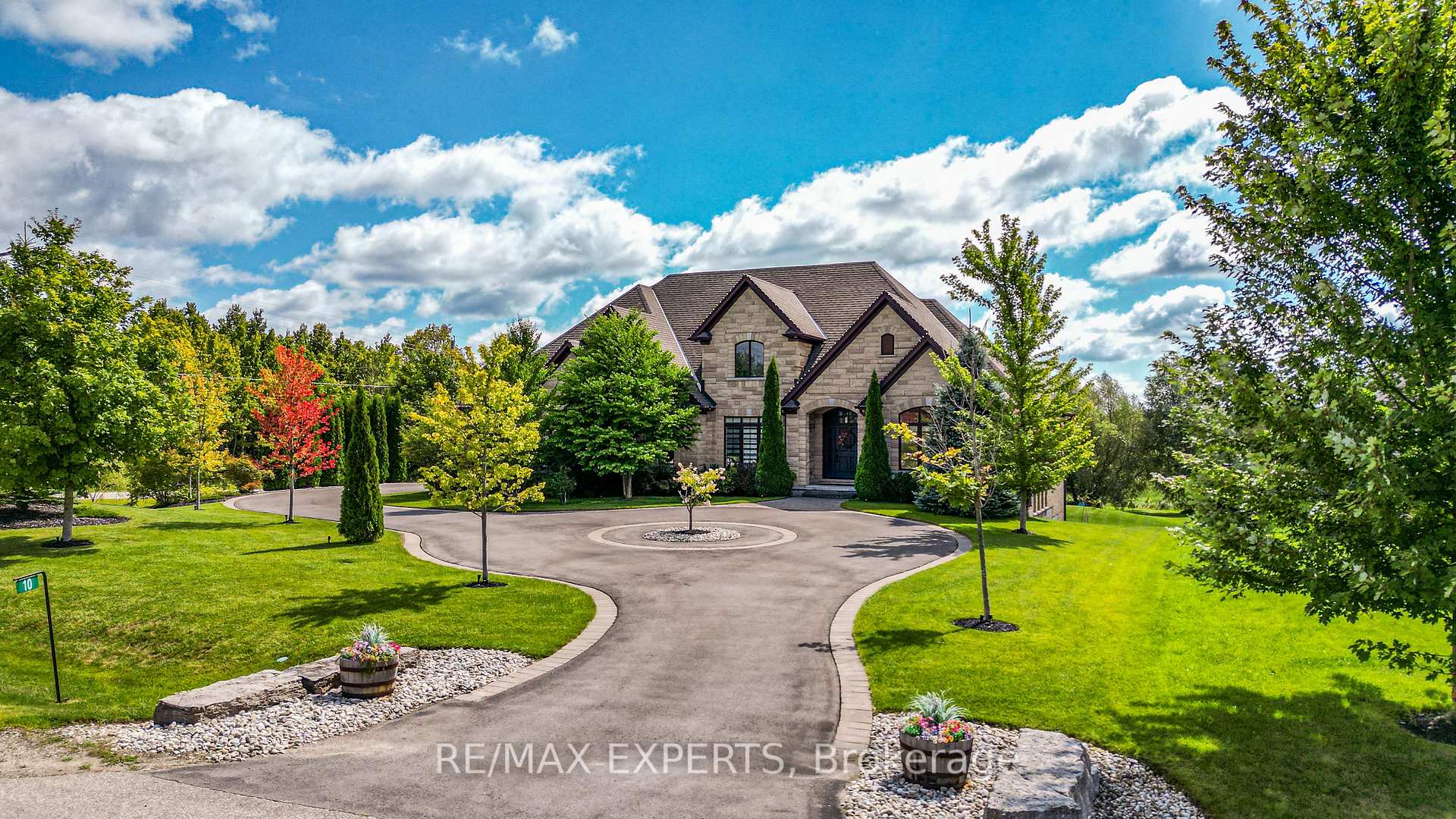 Photo of 10 Old Ruby Lane