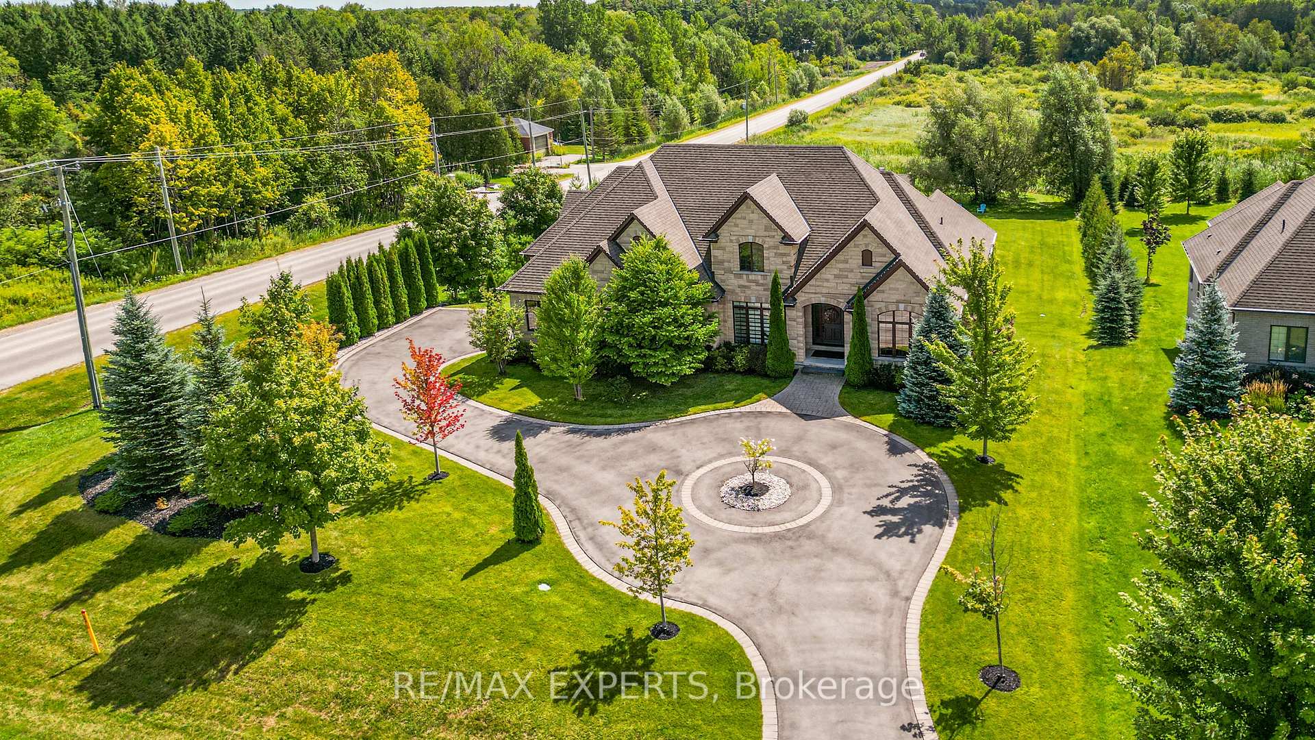 Photo 3 of 10 Old Ruby Lane, Puslinch, Rural Puslinch East — HOMEH