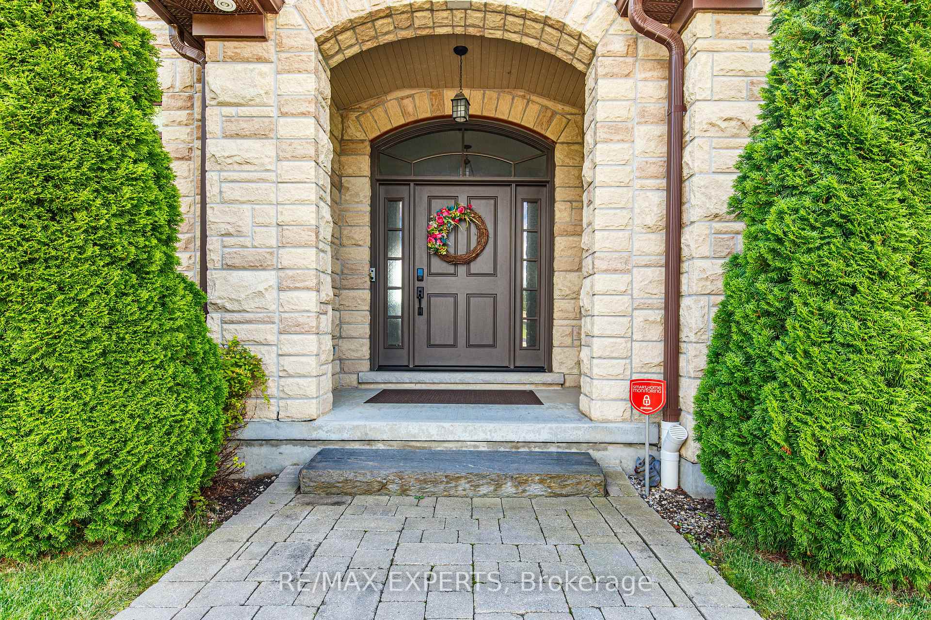 Photo 11 of 10 Old Ruby Lane, Puslinch, Rural Puslinch East — HOMEH